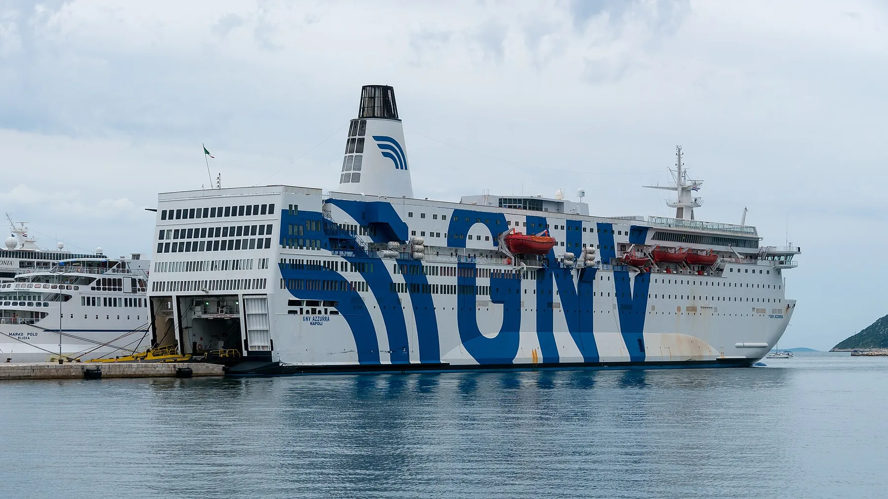 Harbour, Split (P1080840).jpg