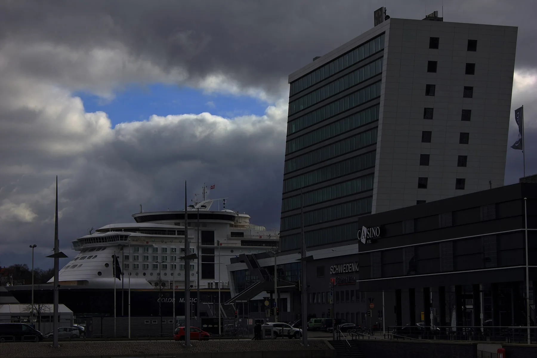 Schwedenkai, Kiel (25977153936).jpg
