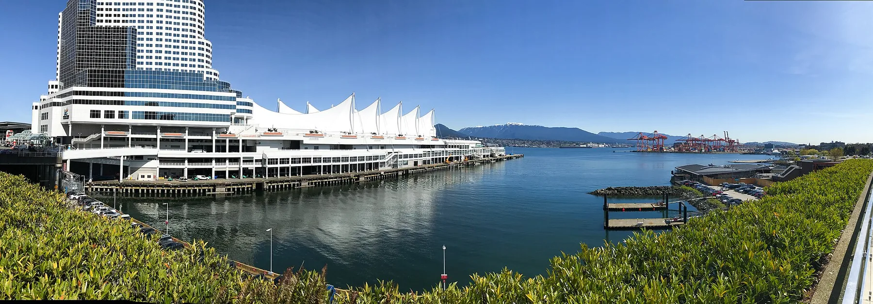 Vancouver cruise ship terminal (28596297858).jpg