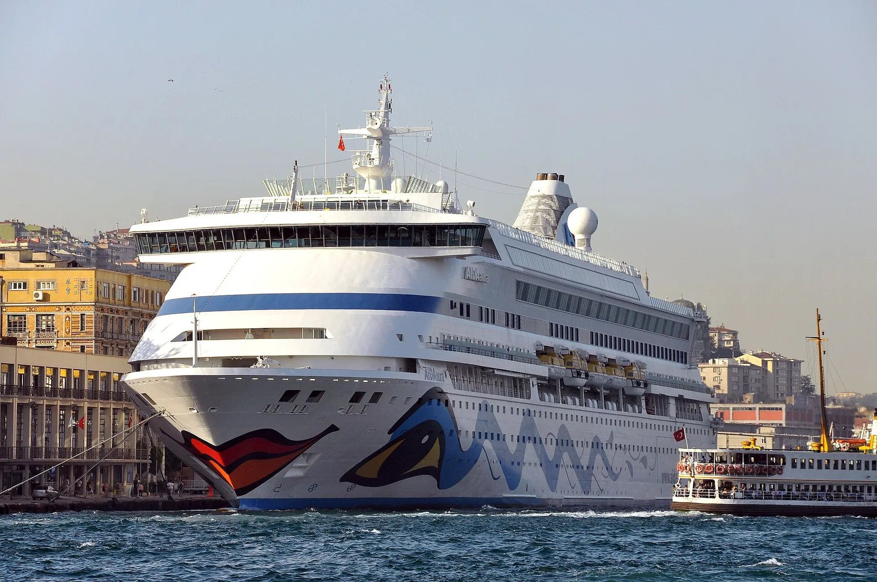 Port of Istanbul, Turkey 001.jpg