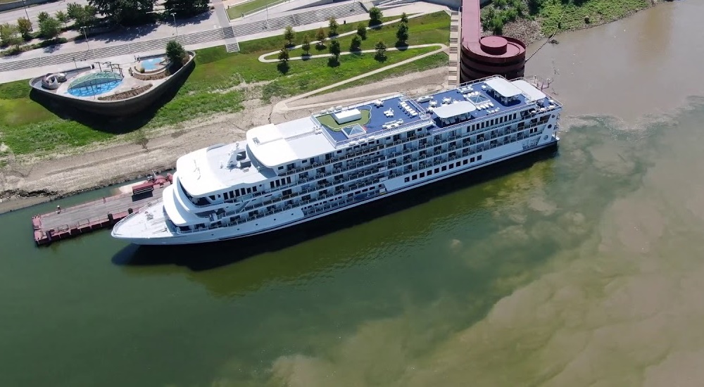 ACL American Harmony cruise ship