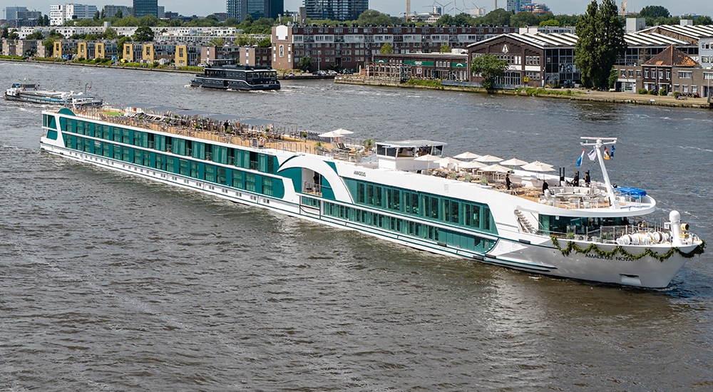 Amadeus Aurea cruise ship