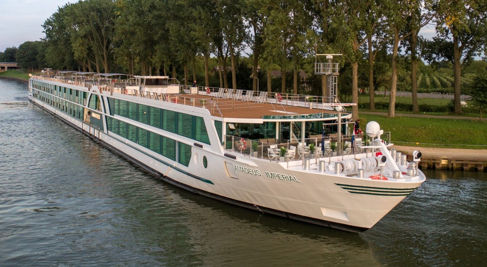 Amadeus Imperial ship photo 3