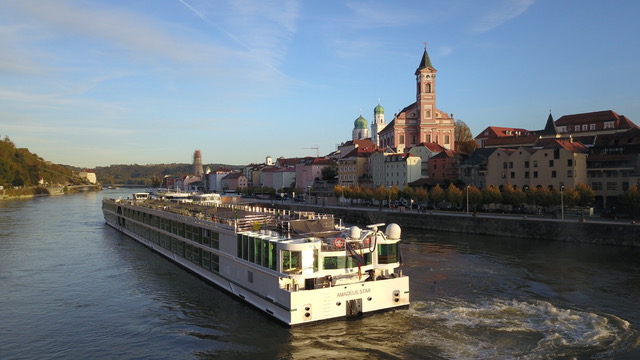 Amadeus Star cruise ship