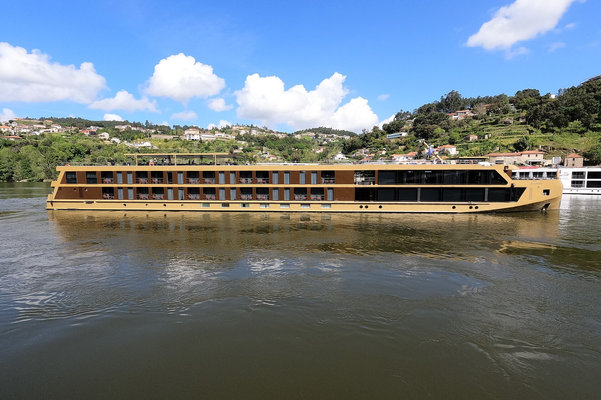 AmaDouro cruise ship
