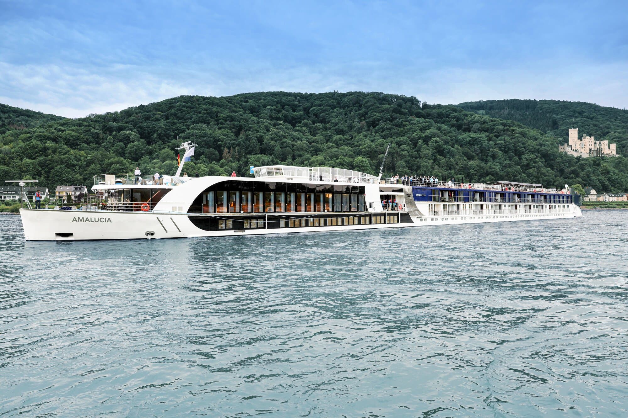 AmaLucia ship photo 2