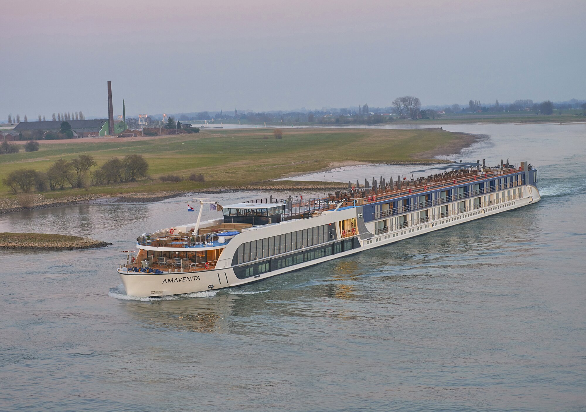 AmaVenita ship photo 2