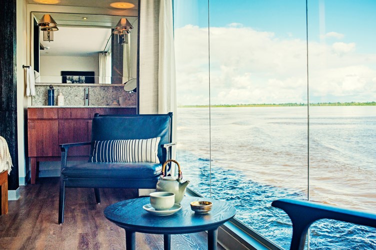 Aria Amazon ship photo 12