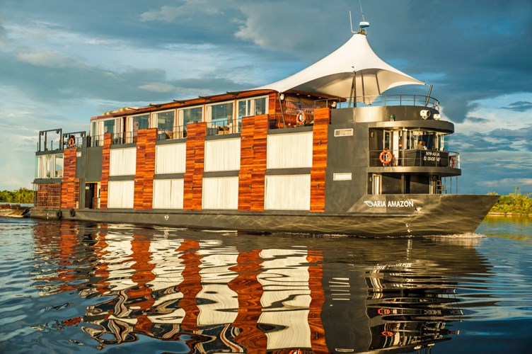 Aria Amazon ship photo 4