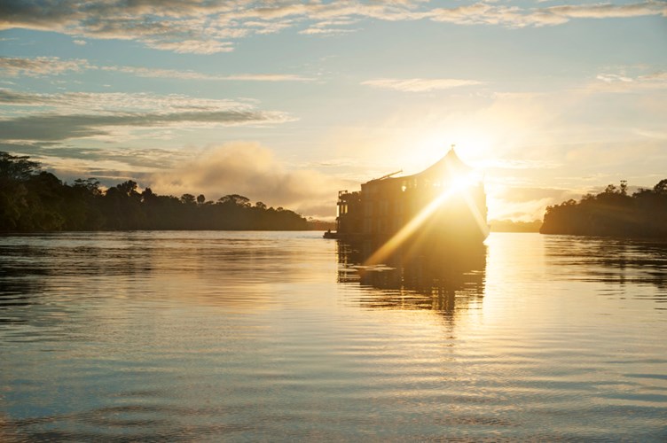 Aria Amazon ship photo 2