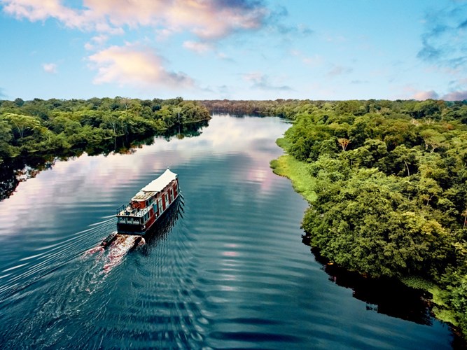 Aria Amazon ship photo 1