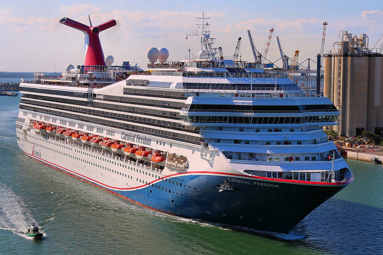 Carnival Freedom ship photo 2