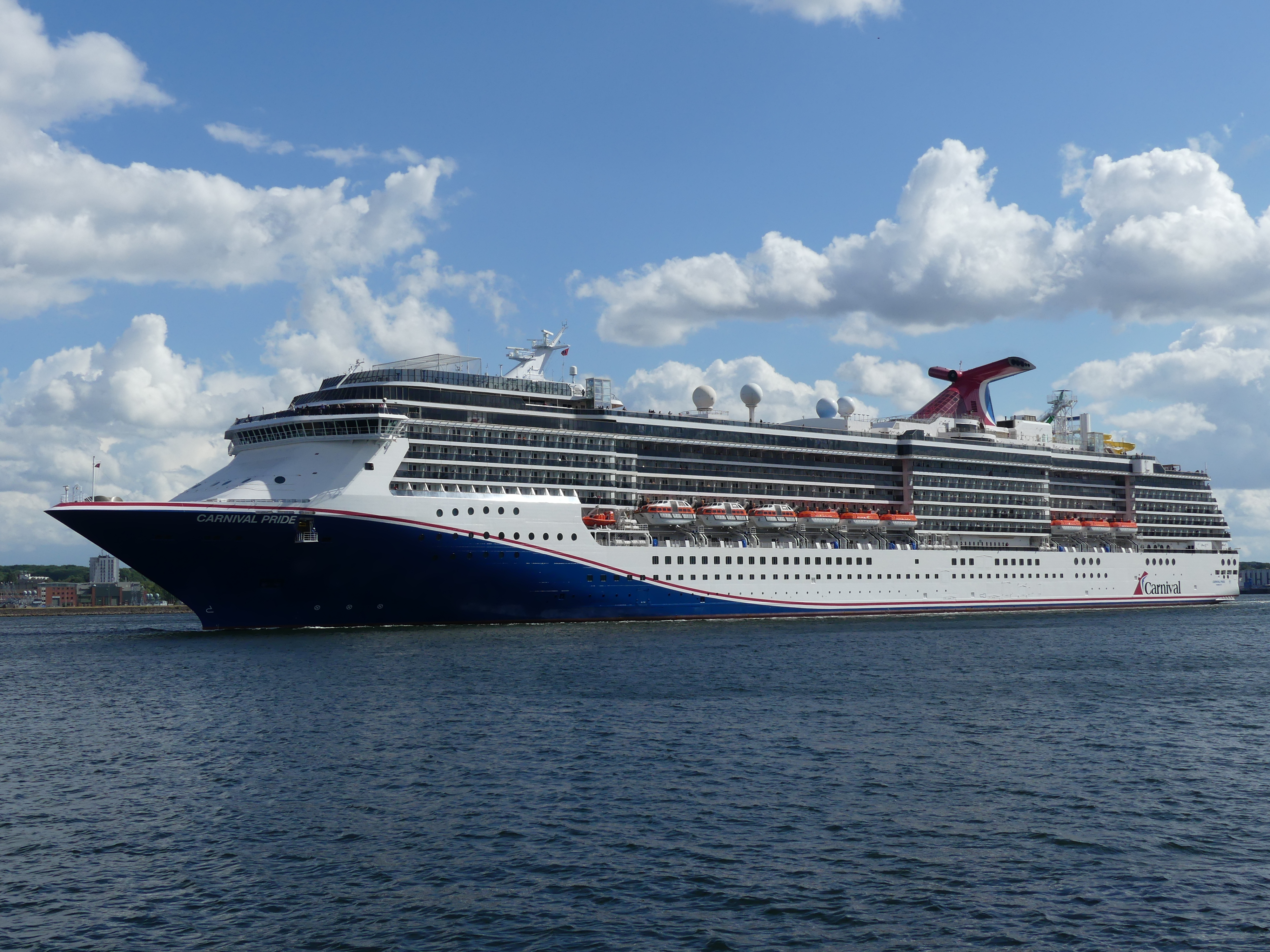 Carnival Pride ship photo 2