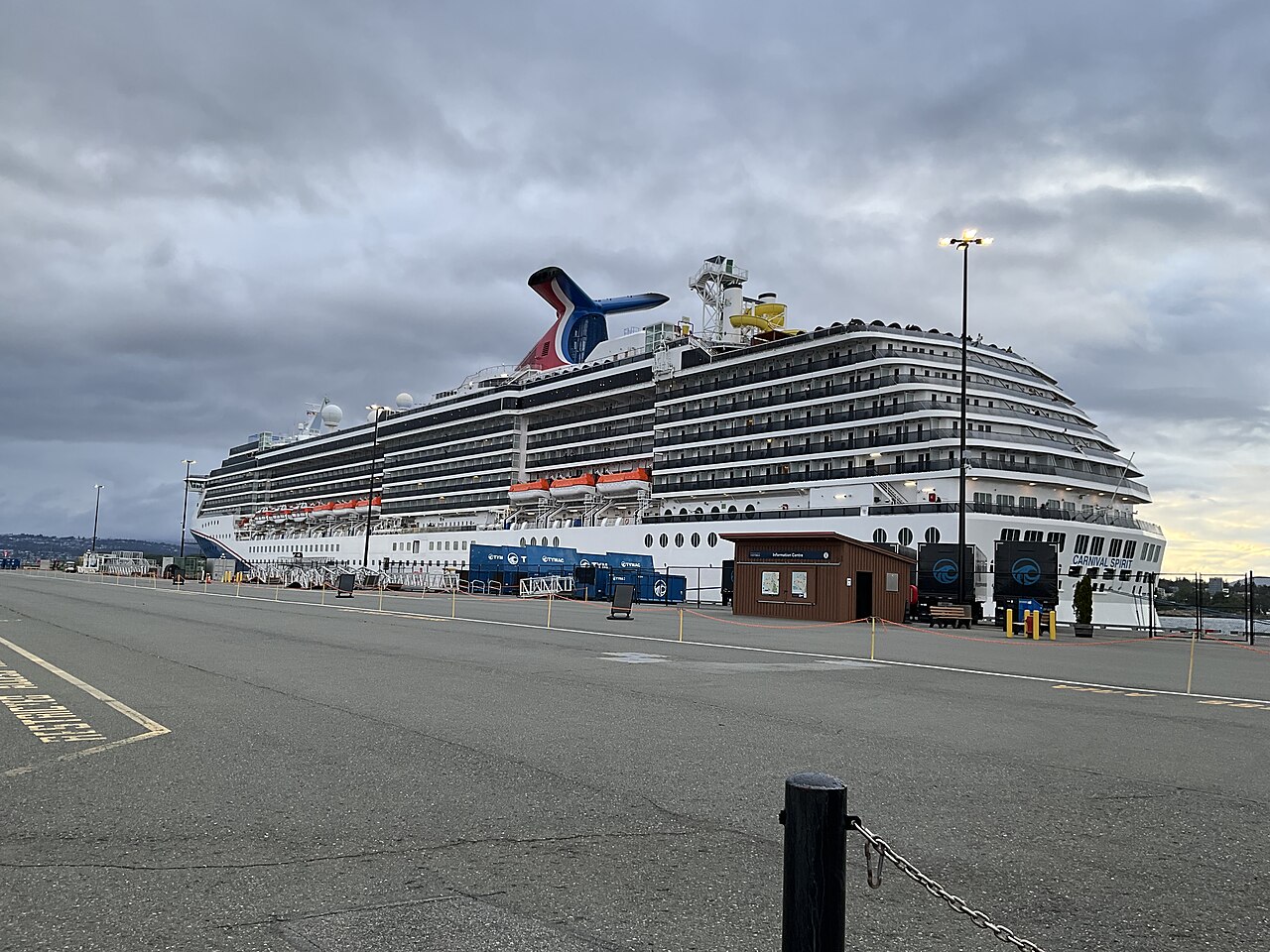 Carnival Spirit ship photo 2