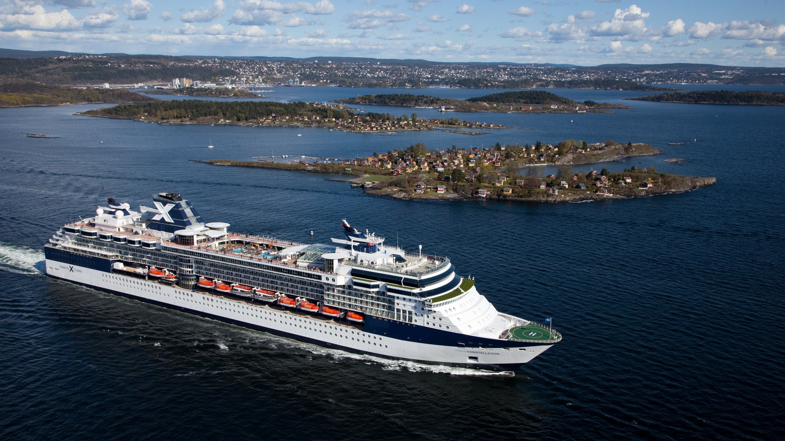 Celebrity Constellation ship photo 2