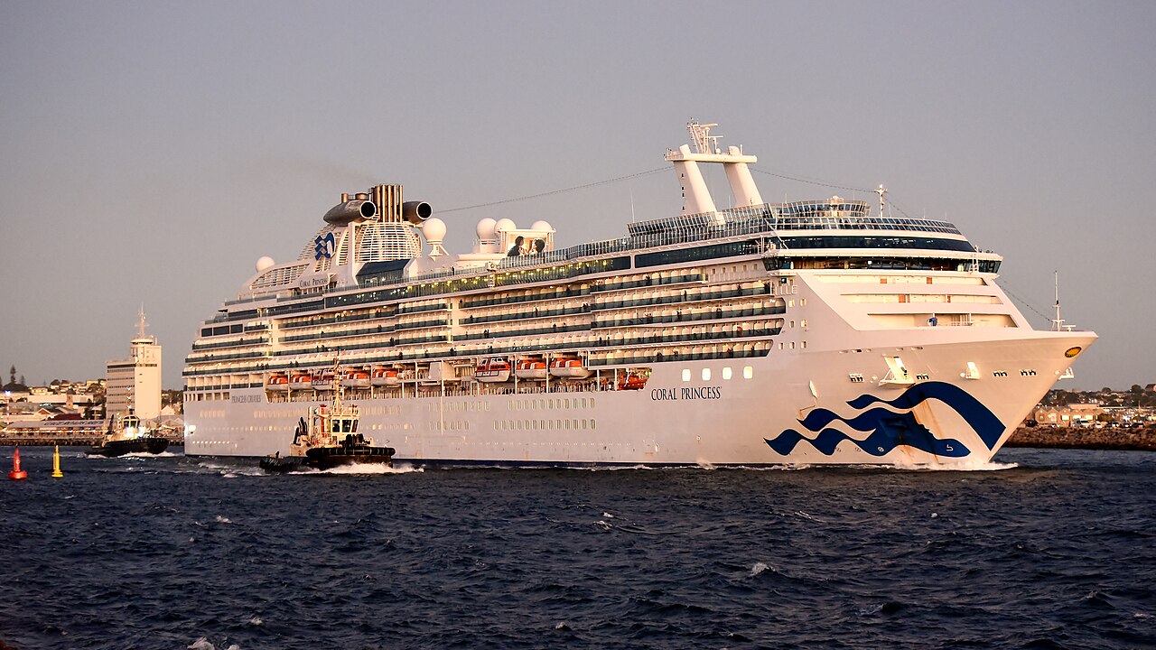 Coral Princess ship photo 2