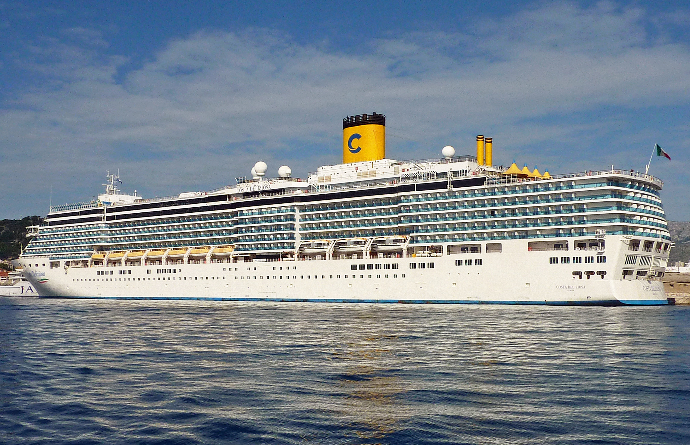 Costa Deliziosa ship photo 3