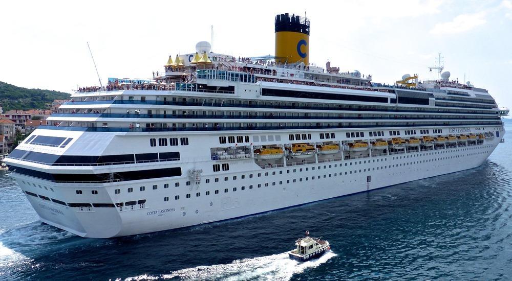 Costa Fascinosa cruise ship