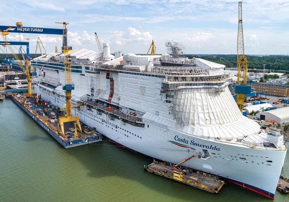 Costa Smeralda ship photo 1
