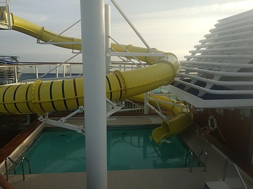 Crown Iris ship photo 7