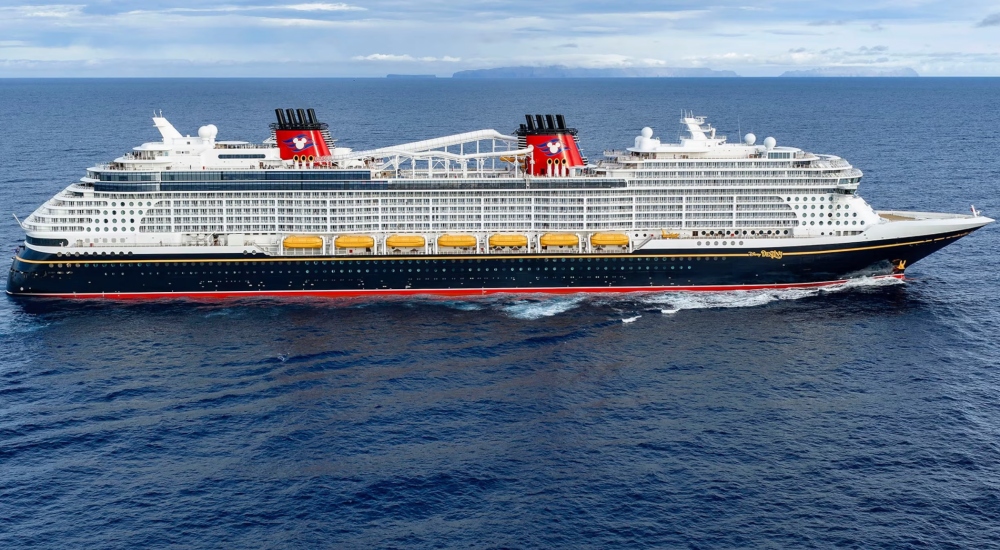 Disney Destiny ship photo 1