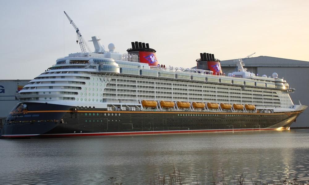 Disney Fantasy ship photo 2