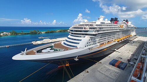 Disney Wish ship photo 3