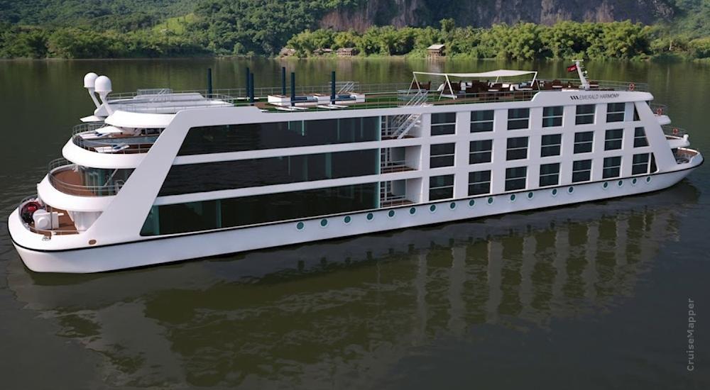 Emerald Harmony ship photo 2