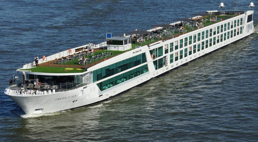 Emerald Sun ship photo 4