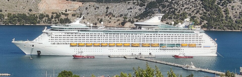 Explorer of the Seas ship photo 4