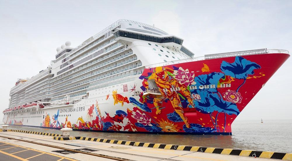 Genting Dream ship photo 3