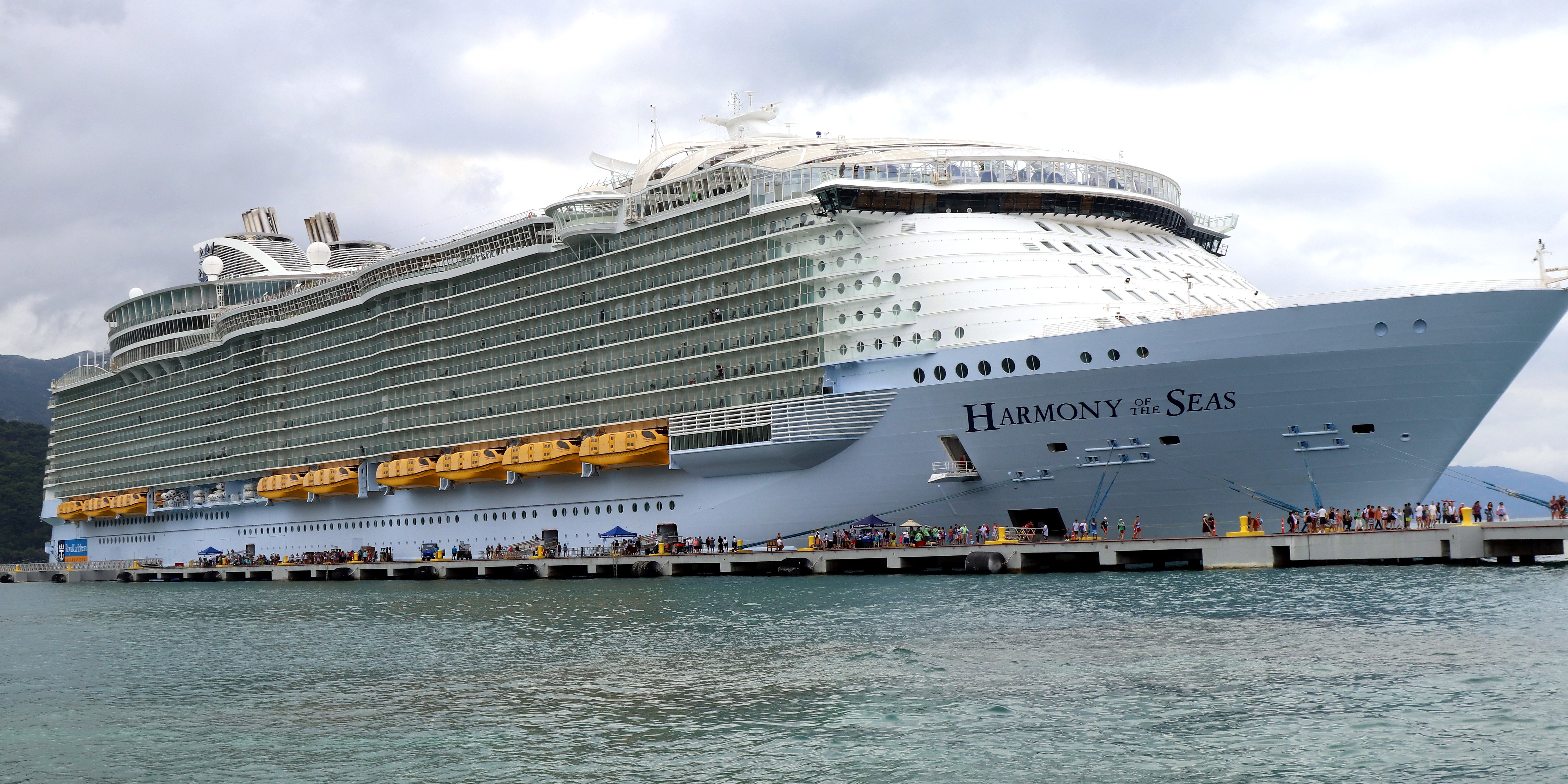 Harmony of the Seas ship photo 6