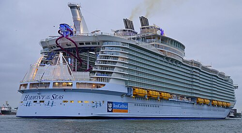 Harmony of the Seas ship photo 7