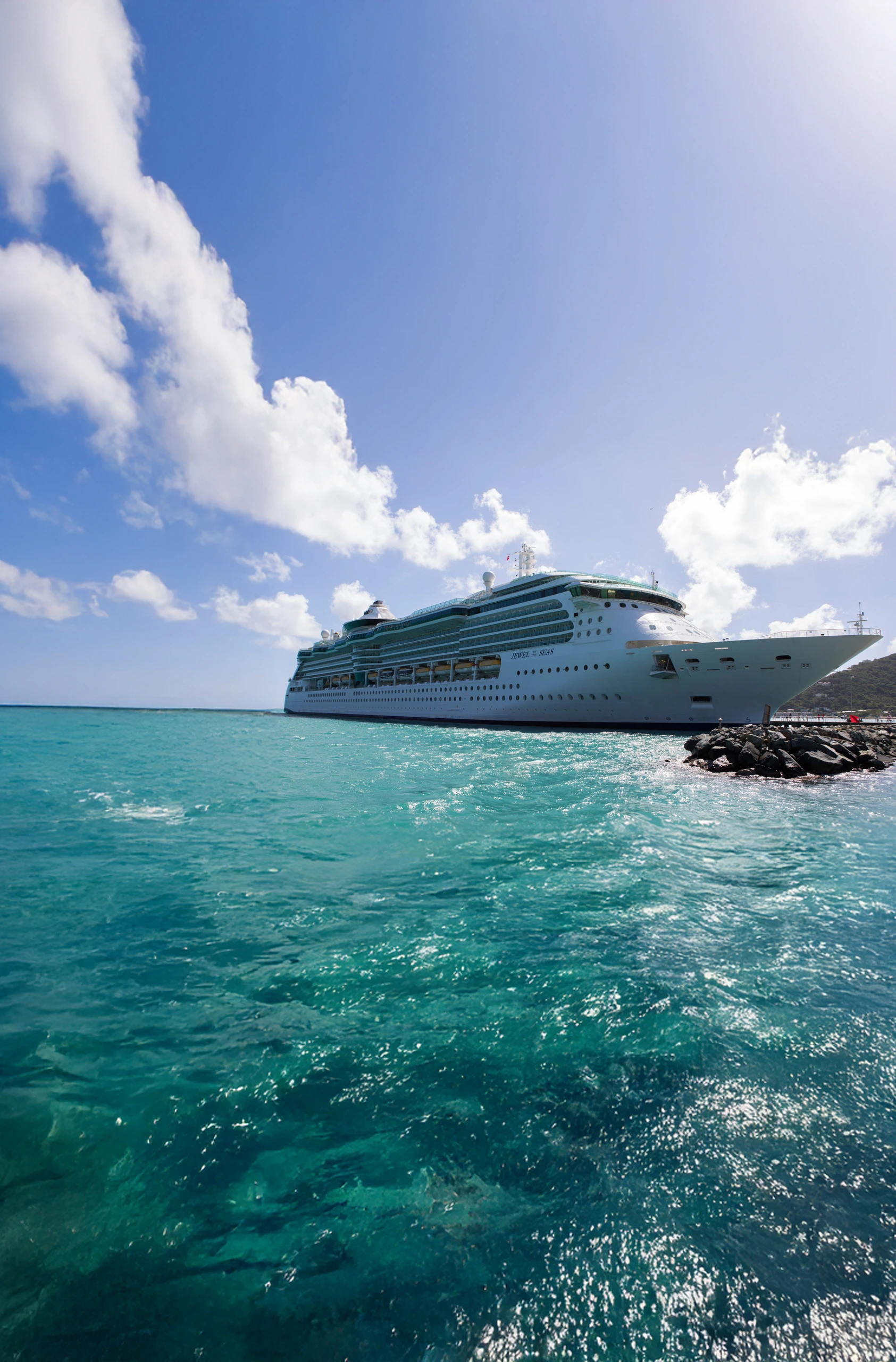 Jewel of the Seas ship photo 3