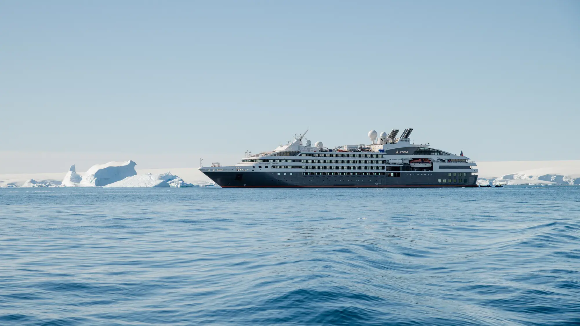 L'Austral ship photo 2