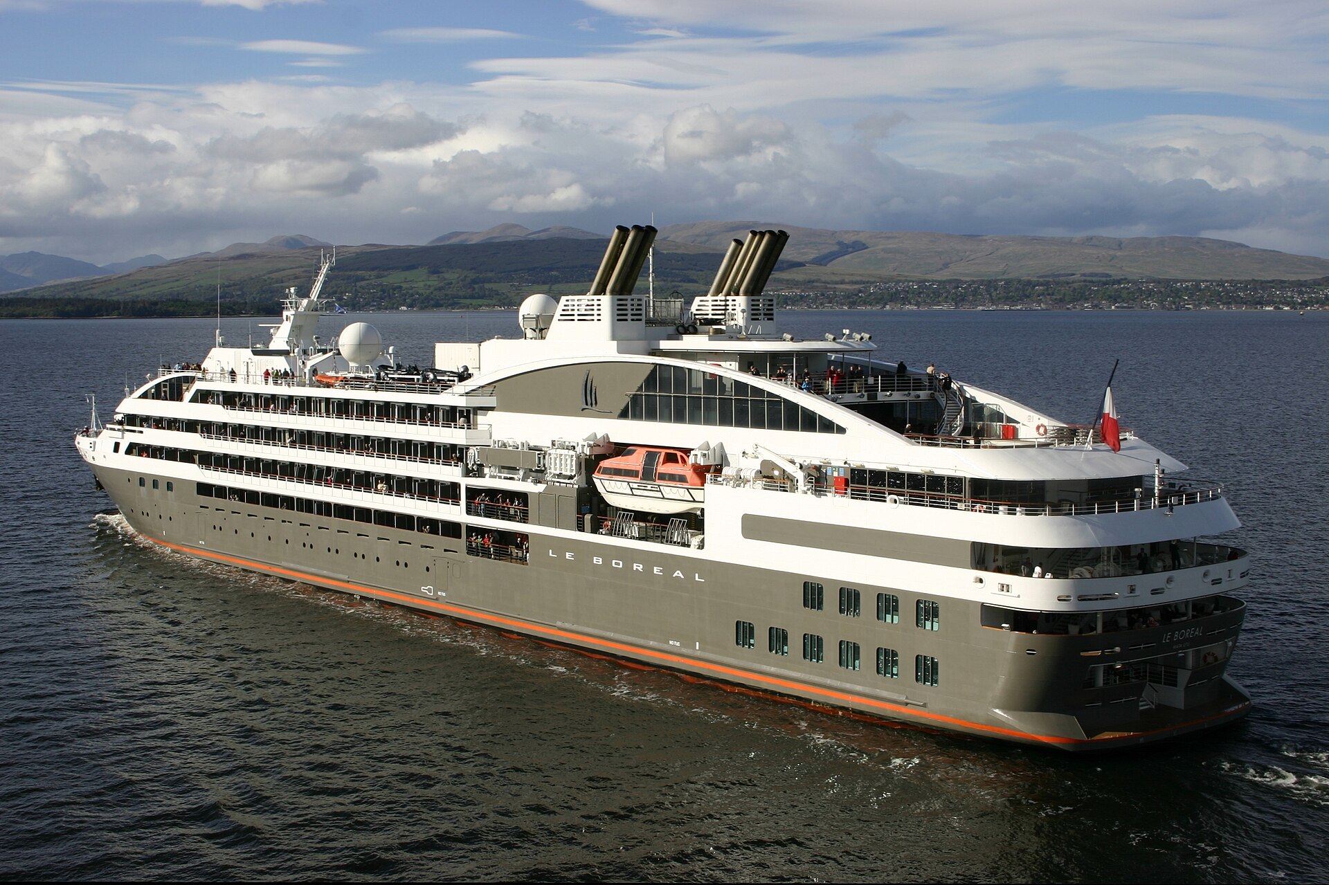 Le Boreal ship photo 1