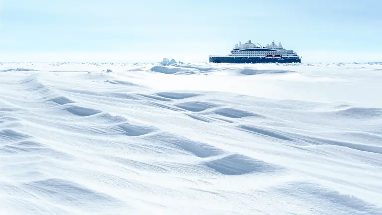 Le Commandant Charcot ship photo 1