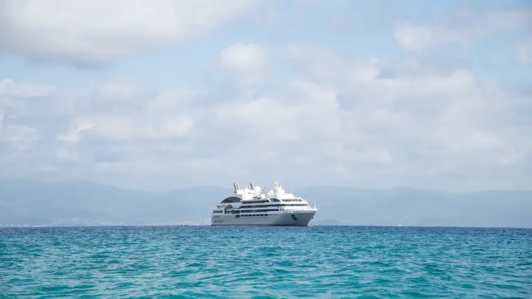 Le Lyrial ship photo 2