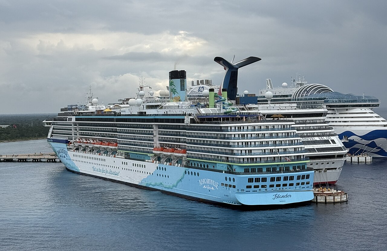 Margaritaville At Sea Islander ship photo 1