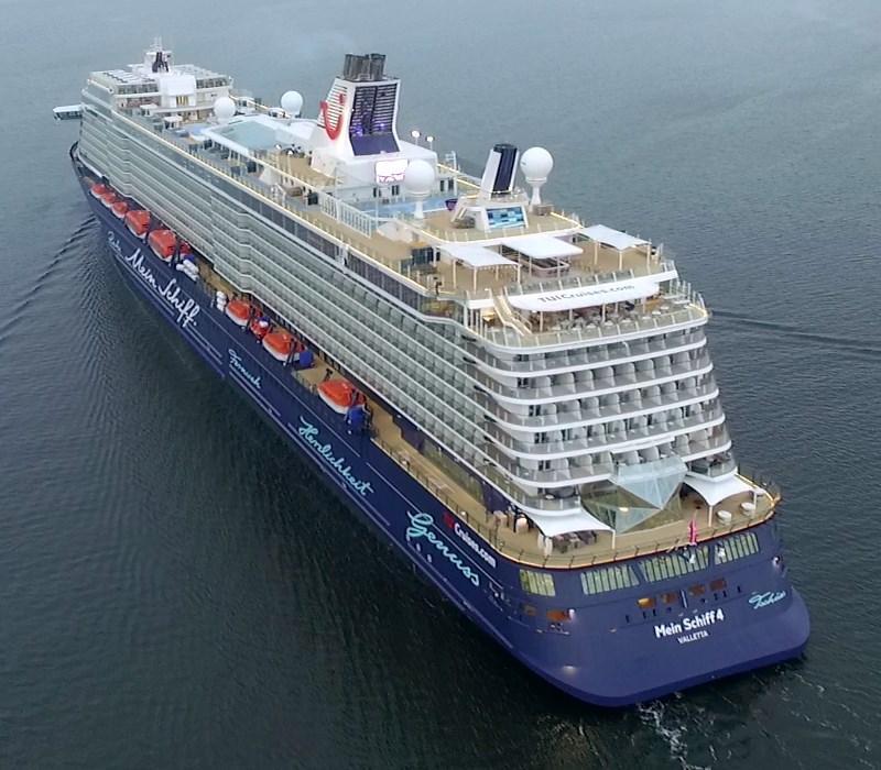 Mein Schiff 4 ship photo 5