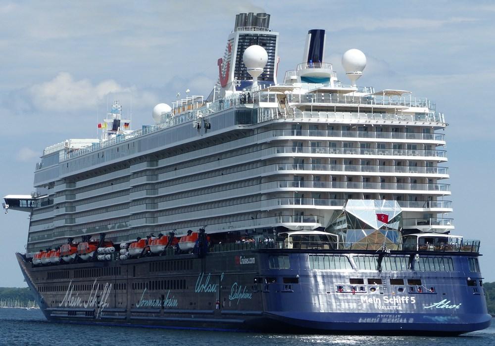 Mein Schiff 5 ship photo 3