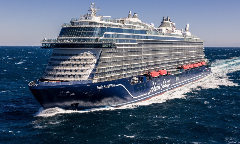 Mein Schiff Flow ship photo 1