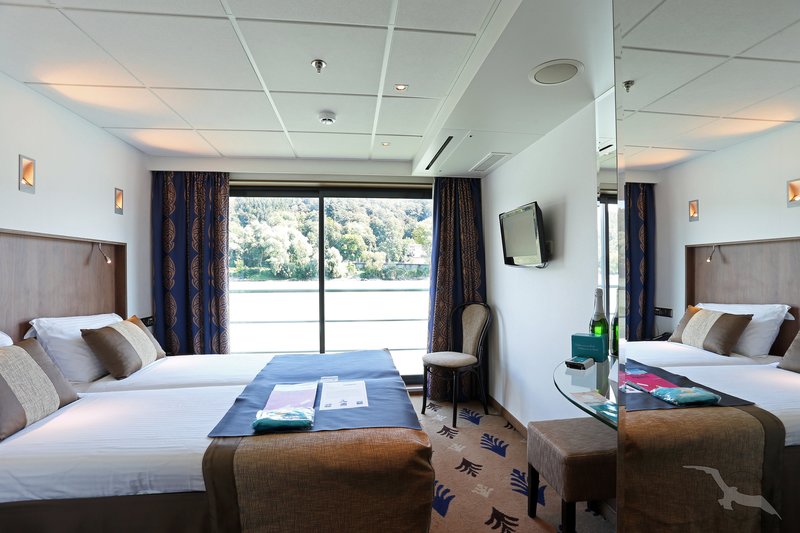 MS Amelia ship photo 3
