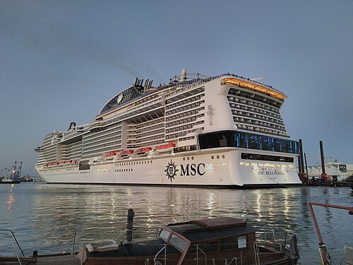 MSC Bellissima ship photo 5