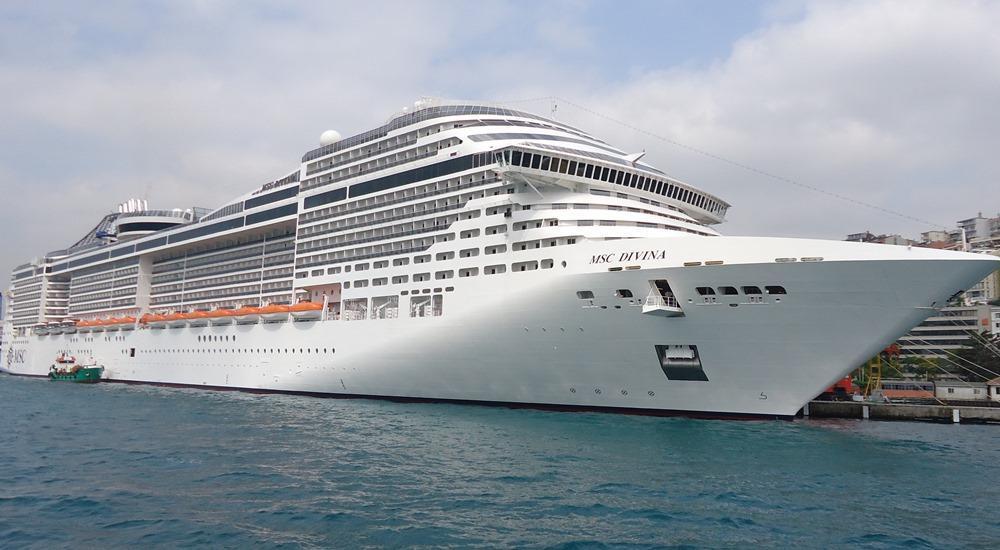 MSC Divina ship photo 1