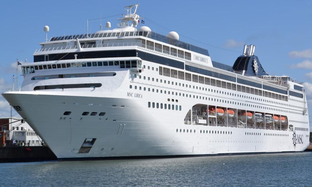MSC Lirica ship photo 2