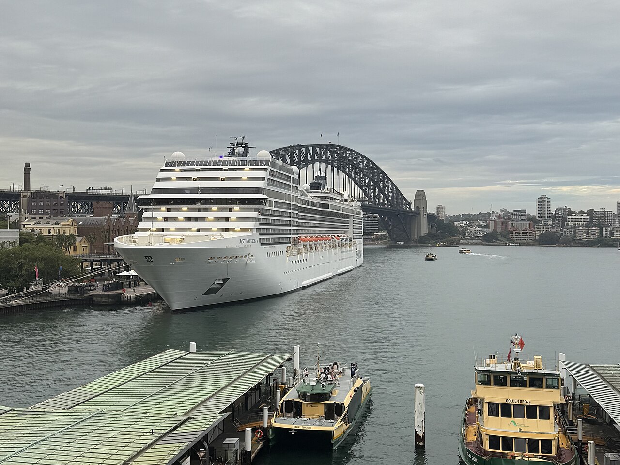 MSC Magnifica ship photo 3
