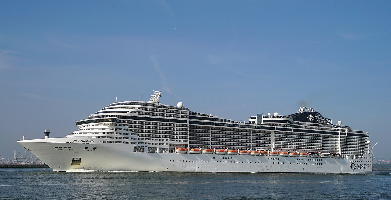 MSC Preziosa ship photo 3