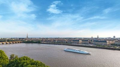 ms Cyrano de Bergerac ship photo 2