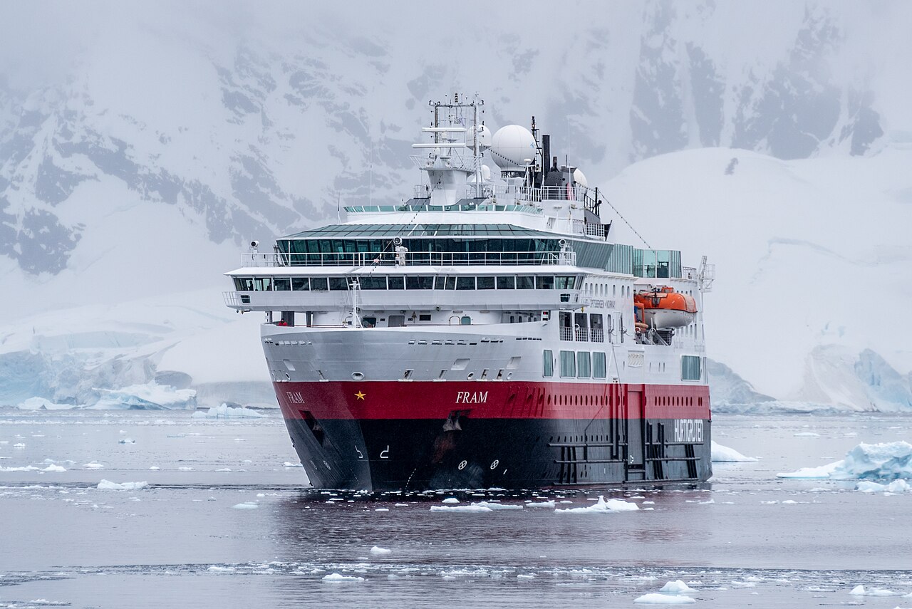 MS Fram ship photo 1